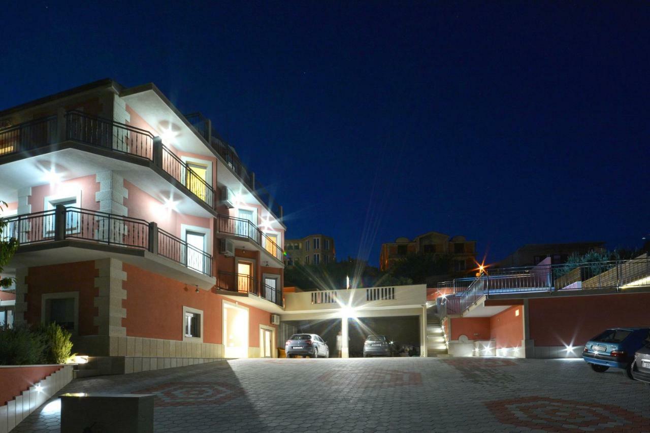 Apartman Lucic Daire Split Dış mekan fotoğraf